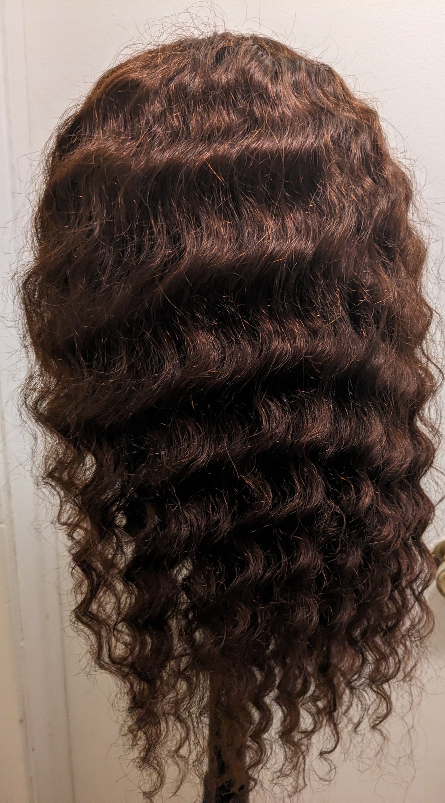 14 inch. Soft Deep Water Wave. 100% Human Hair. COLOR:Brown. 13×4 (HD Lace) Wig. 150% Density